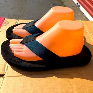 Everest Mens  Dark Green Comfort Flip Flops Sherpa Thong Sandals Size 9.5